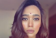 Sayani Gupta Instagram - Shubho Shaptami 🪷 In this resplendent @shantibanaras saree & @curiocottagejewelry necklace @elevate_promotions 🌸