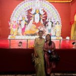 Sayani Gupta Instagram - Para-r Pujo r Panchami #25 years #fullcircle With oldest partner @lahirioindrila In @raw_mango @curiocottagejewelry