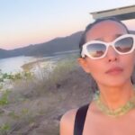 Sayani Gupta Instagram - Love solo hikes. This was a Sunset hike in @intercontinentalhaymanisland Got lost many times.. but found my way to the top and back. Saw at least 30 Wallabies & a stunning 🌅 Best part.. not a single soul around! #seeaustralia @australia