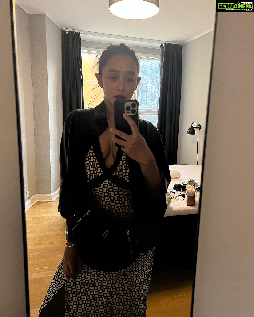 Sayani Gupta Instagram - Opera Ready 💋 Copenhagen,Demark