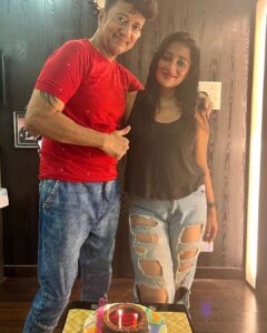 Sayantika Banerjee Instagram - Happy Birthday Mr.Banerjee….❤️
#withlovesayantika 
#happybirthday #baba