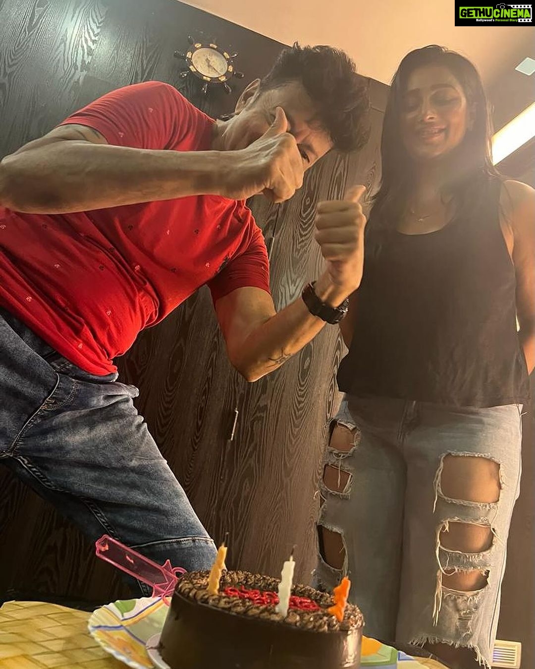 Sayantika Banerjee - 20.2K Likes - Happy Birthday Mr.Banerjee….❤️
#withlovesayantika
#happybirthday #baba