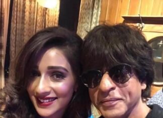 Sayantika Banerjee Instagram - Happy Birthday @iamsrk ❤️ #withlovesayantika #shahrukhkhan #srkfan #srkbirthday #love #viralvideos #trending