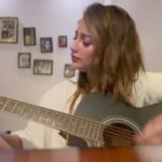 Sayantika Banerjee Instagram - Nei Kaj Toh Guitarbaaj ‼️😎🎸 #withlovesayantika @suvajit_guitarist_nag Sorry out of practice 🫣😢 #guitar #jamsession #music #strum #bollywood #acoustic #sayantikabanerjeeofficial