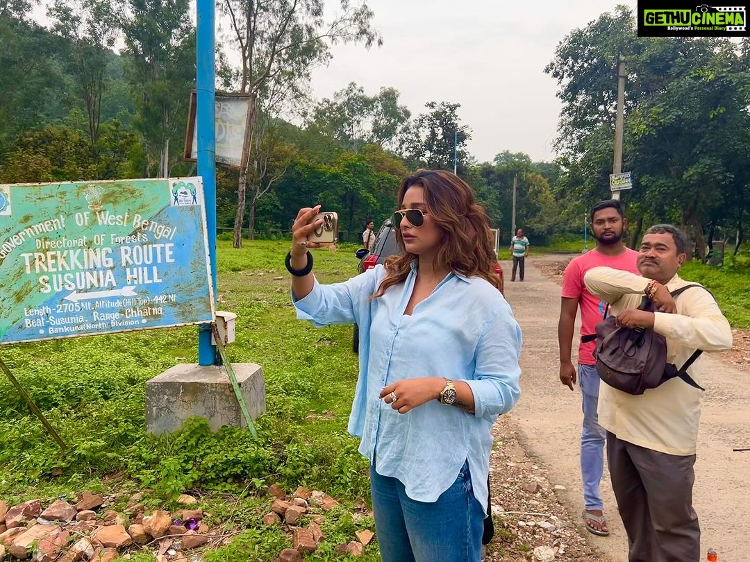 Sayantika Banerjee Instagram - Bankura District Chhatna Panchayat Samity and BDO office visit… #pasheachibankura #susuniahills