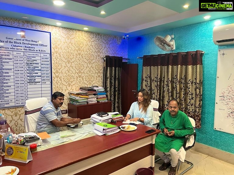 Sayantika Banerjee Instagram - Bankura District Chhatna Panchayat Samity and BDO office visit… #pasheachibankura #susuniahills