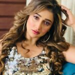 Sayantika Banerjee Instagram - CTRL+ALT+DEL 😉 Take what Resonates 😘 #withlovesayantika #sunday #instagram #goodmood #sayantikabanerjeeofficial