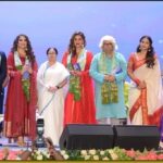 Sayantika Banerjee Instagram – মহানায়ক সম্মান ২০২৩
আমাকে এই বৃহত্তর সম্মানের যোগ্য ভাবার জন্যে আমি ধন্যবাদ জানাই আমার মাতৃসমা মাননীয়া মুখ্যমন্ত্রী শ্রীমতি মমতা বন্দ্যোপাধ্যায় @mamataofficial এবং তথ্য ও সংস্কৃতি দপ্তর পশ্চিমবঙ্গ ও সর্বোপরি আমার দর্শক।
সম্মান ও ভালোবাসা এক শিল্পীর সারা জীবনের সম্পদ, এই সম্মান  আরও ভালো করে কাজ করার অনুপ্রেরণা দেবে।
ধন্যবাদ🙏🏻