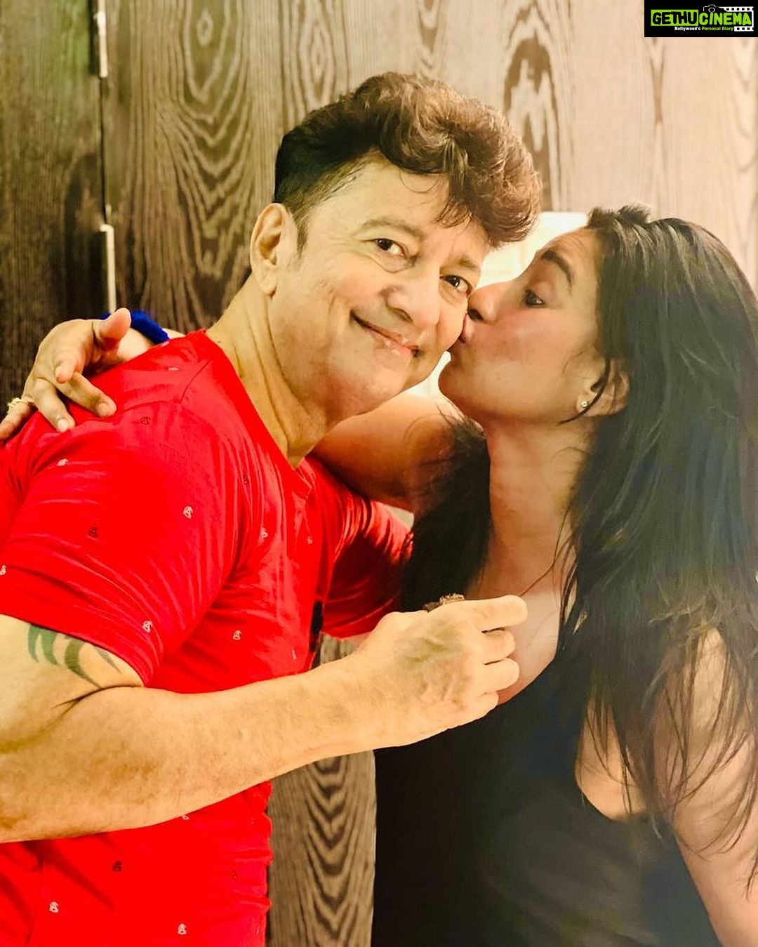 Sayantika Banerjee - 20.2K Likes - Happy Birthday Mr.Banerjee….❤️
#withlovesayantika
#happybirthday #baba