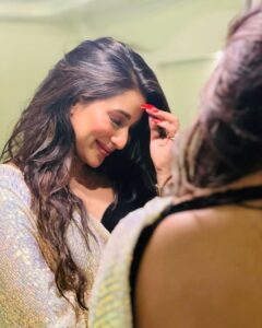 Sayantika Banerjee Instagram - Me or Me ?

#withlovesayantika #love #potrait #photo #photoshoot #sayantikabanerjeeofficial #actor #happy #kolkata #instagram #instagood