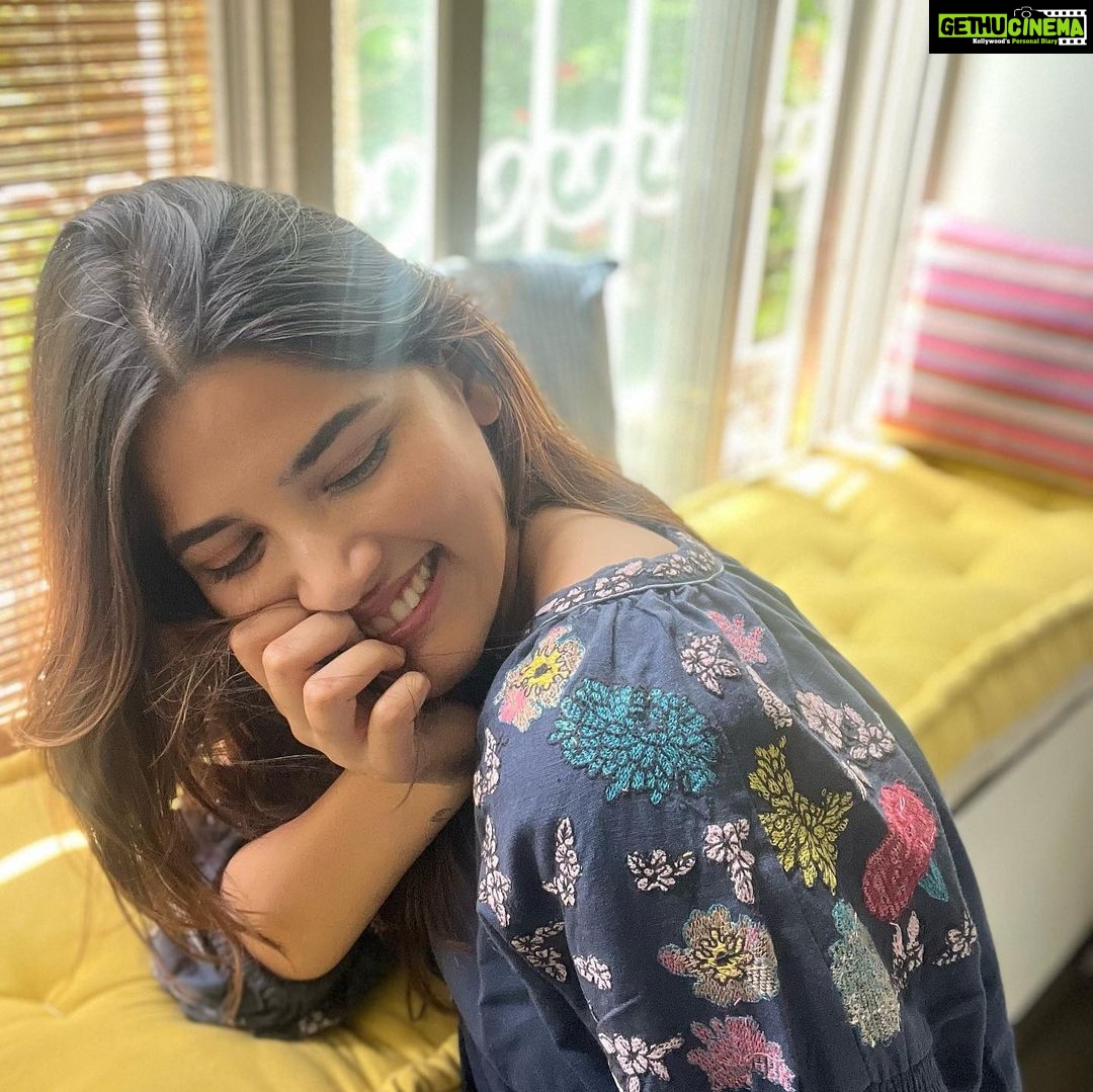 Sayli Patil Instagram - October πΈβ¨ πΌοΈ π