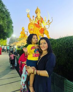 Seema Singh Instagram - Jai mata di🙏😇🌈.
.
.
.
#navratri #jaimatadi #navratri2023