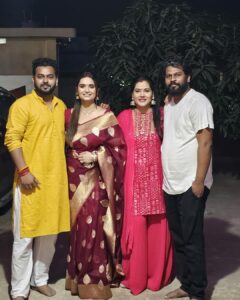 Seema Singh Instagram - इस दिन का बेसब्री से इंतज़ार था 
छट पे देवर के साथ देवरानी
मेरी देवरानी का पहला छठ😇
.
.
.
#devranijethani #chhathpuja #chhath2023 #trending #pics #photography #barbigha #bihar