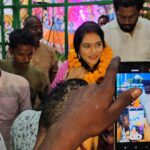 Seema Singh Instagram – कल अपने बारबिघा विधान सभा के गवय गाँव में दुर्गा माता मेला का उद्घाटन करने का अवसर प्राप्त हुआ,मुझे आमन्त्रित करने के लिए मैं सभी आयोजक कार्यकर्ताओं को धन्यवाद देती हूँ , और हमारे गवय गाँव की जनता को धन्यवाद इतना सारा प्यार और आशीर्वाद देने के लिए ,अपना प्यार और आशीर्वाद ऐसे ही बनाए रखें 🙏😇 Barbigha