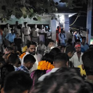 Seema Singh Instagram - कल अपने बारबिघा विधान सभा के गवय गाँव में दुर्गा माता मेला का उद्घाटन करने का अवसर प्राप्त हुआ,मुझे आमन्त्रित करने के लिए मैं सभी आयोजक कार्यकर्ताओं को धन्यवाद देती हूँ , और हमारे गवय गाँव की जनता को धन्यवाद इतना सारा प्यार और आशीर्वाद देने के लिए ,अपना प्यार और आशीर्वाद ऐसे ही बनाए रखें 🙏😇