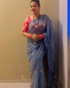Seema Singh Instagram - Saree vibes ✨🩶🩷
.
.
.
#saree #sareelove #festivevibes #tredistional #look #indianbeauty #trending #viral #ootd #photooftheday #instagood