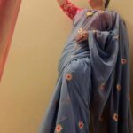 Seema Singh Instagram – Saree vibes ✨🩶🩷
.
.
.
#saree #sareelove #festivevibes #tredistional #look #indianbeauty #trending #viral #ootd #photooftheday #instagood