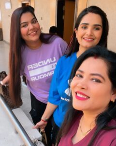 Seema Singh Instagram - त्रिमूर्ति 🤩❤️🌈 . . . . #photooftheday #happyfaces #crazygirls