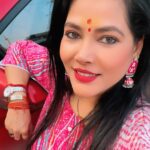 Seema Singh Instagram – हर हर महादेव😇🙏
वाणी और पानी दोनों में छवि नज़र आती है.पानी स्वच्छ हो चित्र नजर आता है और वाणी मधुर हो तो चरित्र नजर आता है 💯❤️🌈
.
.
.
.
.
#morning #goodmorning #photooftheday #thoughts