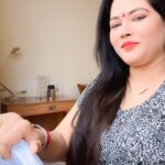 Seema Singh Instagram – Fun 🤩.
.
.
.
.
#reels #reelsinstagram #fun #funnyvideos #timepass😜 #masti #video #viral #ootd