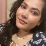 Seema Singh Instagram – जीवन में ख़ुद की बुराइया भी सुनना ज़रूरी है
 क्योंकि रोज़ तारीफ़े सुनोगे तो आगे नहीं बढ़ पाओगे💯🌈❤️
.
.
.
.
.
#morning #post #instagram #instagood #dailypost #thoughts
