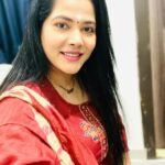 Seema Singh Instagram – 🌻🌻
संपत्तियां, पैसा, उपलब्धियाँ, प्रतिष्ठा, सम्मान, पद… कुछ भी मायने नहीं रखता, अगर आप खुश़ नहीं हैं…
इस जिंदगी की सबसे पहली जरूरत है…
आपका ख़ुश रहना !!!🙏🏻🌹
#morning #morningpost #photooftheday #thoughts #photo #instadaily #instagood