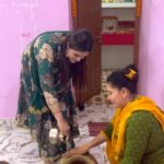 Seema Singh Instagram – जय छठी मैया😇🙏
.
.
.
.
#kharna #kharnakitaiyaari #chhathpuja #mahaparv #haichhathimaiya #bihar #barbigha #trending #reels #ootd #video