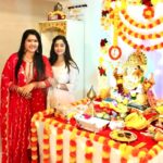 Seema Singh Instagram - Ganpati bappa morya 🙏😊 #bff