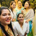 Seema Singh Instagram – Our hearts ❤️ are full with blessings and our stomach with Modak … Ganpati Bappa Morya 
@sangeetatiwari_official 
@item_queen_seemasingh 
@poooooojjjjjjjjaaa 
@mishra_ankita_16 
@mishrashobha269 

#festival #ganpatibappamorya #ganeshchaturthi #photo #photooftheday #instagram #instadaily #ootd #indianattire