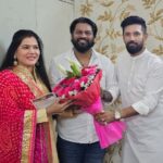 Seema Singh Instagram - कल मैं और मेरे पति बिज़नेसमैन, समाजसेवी और युवा नेता सौरभ कुमार जी ने लोक जनशक्ति पार्टी रामविलास के राष्ट्रीय अध्यक्ष सह सांसद जमुई आदरणीय चिराग पासवान जी के विजन डॉक्यूमेंट,एक नए बिहार का सपना "बिहार फर्स्ट बिहारी फर्स्ट" से प्रभावित होकर लोक जनशक्ति पार्टी (रामविलास) की सदस्यता ग्रहण की...और मुझे गर्व है कि एक नए बिहार के आगाज में एक छोटा सा योगदान देने जा रही हूं... जिस तरह आप लोगों ने एक अभिनेत्री के रूप में मुझे अपार प्यार और स्नेह दिया है आशा उम्मीद करती हूं मेरे नए यात्रा में भी आप लोगों का प्यार और आशीर्वाद निरंतर मिलता रहेगा... आपकी सीमा सिंह अभिनेत्री सह युवा नेत्री लोक जनशक्ति पार्टी (रामविलास) #bihar1stbihari1st Delhi, India