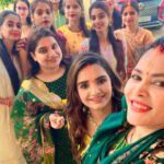 Seema Singh Instagram - हमारी प्यारी ननदे ❤️🌈 #nanadbhabhilove❤️ . . . . . #pics #nanadbhabhi💕😍❤️❤️ Barbigha