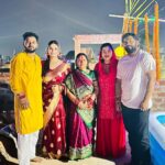 Seema Singh Instagram – family 🌈❤️🙏
जय छठी मैया 😇🙏
.
.
.
#jaichhathimaiya🙏 #bihar #barbigha #family #sandhyaaragh🙏🙏 Barbigha