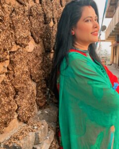 Seema Singh Instagram - हालात को ऐसे ना होने दें कि आप हिम्मत हार जाए बल्कि हिम्मत ऐसी रखे की हालात हार जाए 💯❤️ . . . . #morning #morningpost #photooftheday #trending #ootd #pics #bihar #barbigha Barbigha