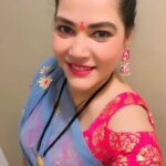 Seema Singh Instagram - JUST PHOTO, NO CAPTION 🩷🩶 . . . #sareelove #selflove #trending #indian #treditional #look #ootd Barbigha