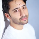 Shaheer Sheikh Instagram – जो कहती सुनती है यह निगाहें..