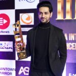 Shakti Arora Instagram - Heard you missed me! #shaktiarora #Best actor for #ghumhaikisikeypyaarmeiin