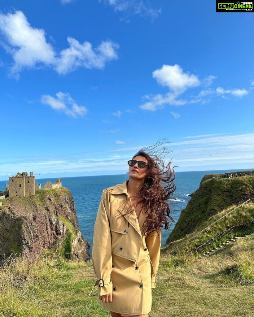 Shakti Mohan Instagram - Castling winds 🏰🌬️ 📸 @alishasingh.official Styled by @camy1411 Wearing @madaboutfashion_kejal Jewellery @azotiique Dunnottar Castle