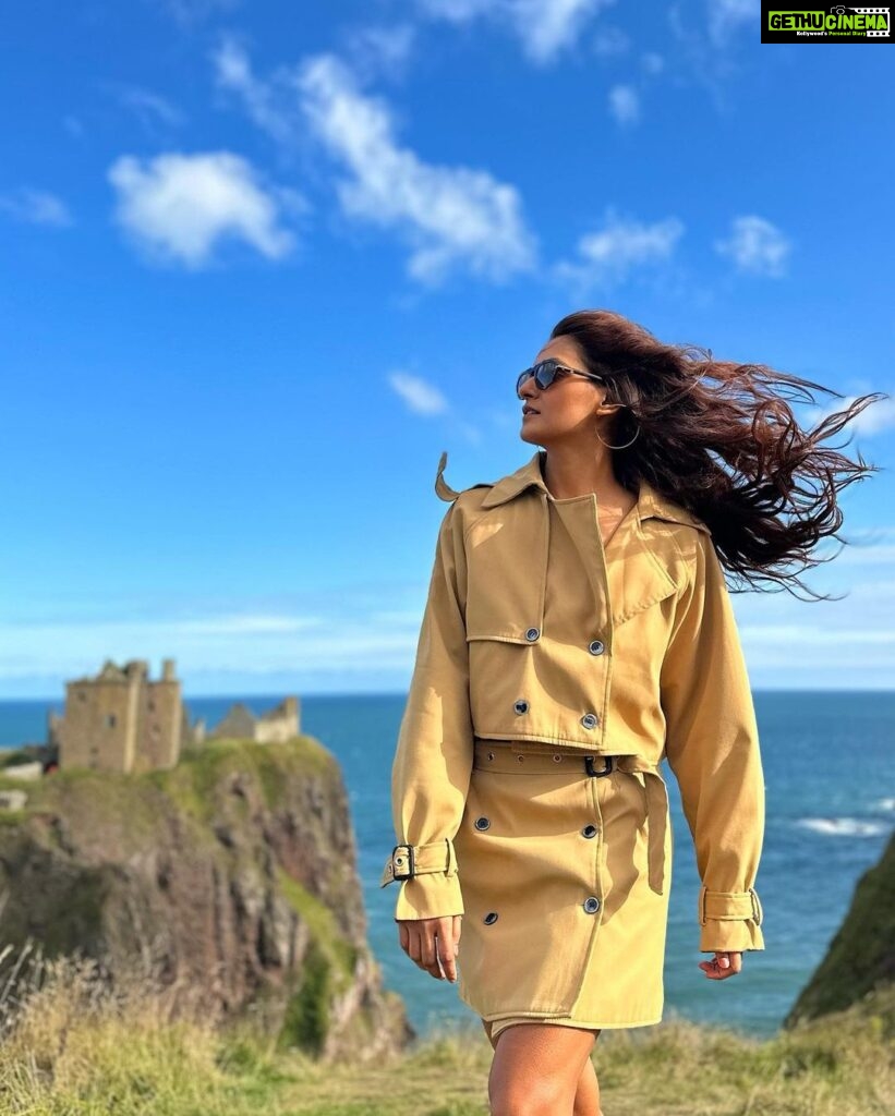 Shakti Mohan Instagram - Castling winds 🏰🌬 📸 @alishasingh.official Styled by @camy1411 Wearing @madaboutfashion_kejal Jewellery @azotiique Dunnottar Castle