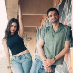 Shalmali Kholgade Instagram - Rajan Batra and I wrote a song together. Sun lo, #baaki info baad mein. Link in bio 🎶