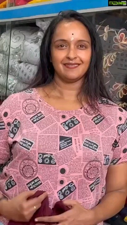 Shalu Menon Instagram - Adavance birthday wishes Happy Birthday @shalumenonhere 👉Follow insta: @hoopcatfashion 👉Webstore: hoopcat.com DM to get malayali poliyale Tshirt and hoodies 🔥 #hoopcatfashion #gift #bithdaygift #hoopcattrending #trending #hoopcat