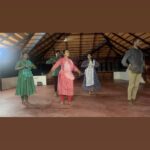 Shalu Menon Instagram – ❤️❤️❤️
#dance #dancer #instagram #insta #dancerlife #trending #classical#music #performer #practice