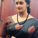Shalu Menon Instagram - Gud mrng…. Happy to Join back with my lovely team of manjil virinja poovu ❤️❤️❤️ locationstills #actresses #malayalamactress #malayalamserialactress #malayalamserial #lovequotes #dancerlife #dance