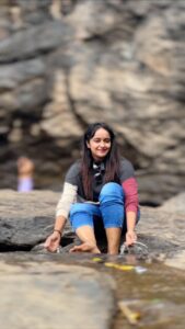Shalu Menon Instagram - The one i love the most with some of the beautiful visuals … #instagood #instadaily #insta #instamood #romatic #keeravani #lovestatus #lovequotes #malayalamstatus #malayalamsongs #malayalamromantic #malayalamfilm #malayalamserialactress #trending #trendingsongs #trendingreels #trendingnow #trendingaudio