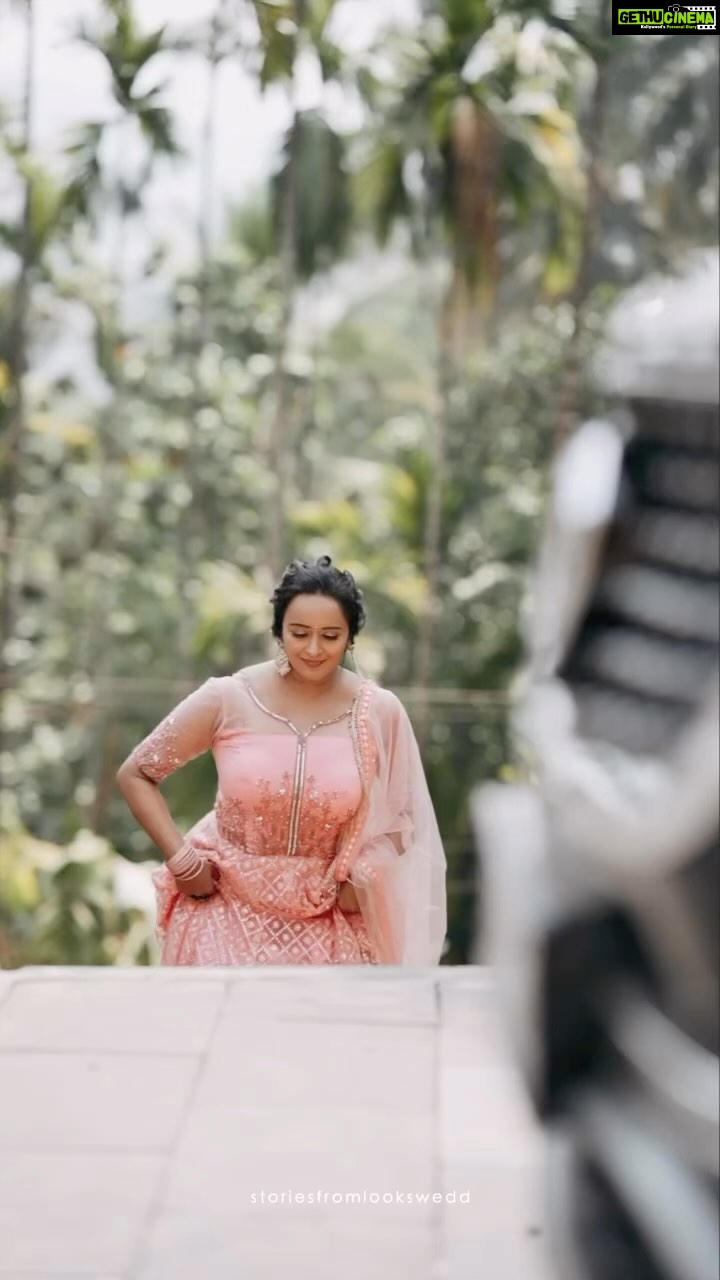 Shalu Menon Instagram - Learn from yesterday ….. live for today …… hope for yesterday … ❤️❤️have a great day ❤️❤️ MUA - @lebanon_bridal_makeovers #instagood #instagram #instalike #kannur #inauguration #fasion #fashionista #fasionstyle #photography #photoshoot #malayalamcinema #malayalamtypography #malayali #tamilstatus #tamilsongs #malayalamserialactress