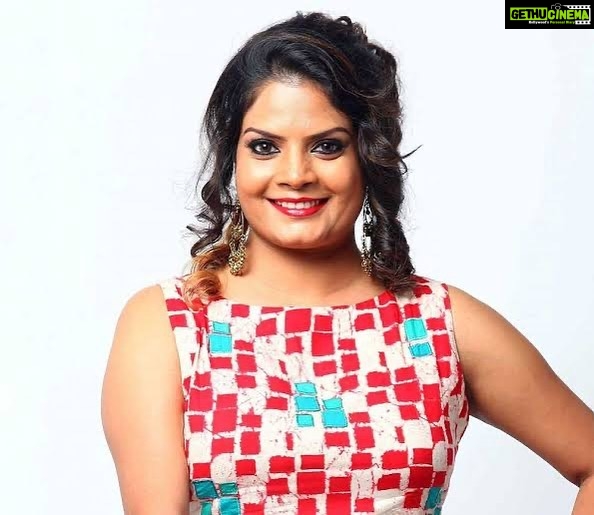 Shalu Menon Instagram - Nothing to say ….. am still not out of shock …. A gud friend a well wisher and very close family friend of mine …. May her soul rest in peace … its too early subi