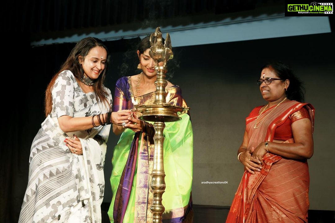 Shalu Menon Instagram - Gud mrng all ……. Am very happy and Glad to share some of the beautiful moments of my life . My school JAYAKERALA SCHOOL OF PERFORMING ARTS has completed its 25 th year and we celebrate it in a grand way …. Thanks forthe students ,parents and all who has supported me to make this happen …. @dileepactor @stephendevassy @devassysam @iamnareshiyer @divyaaunni @ncsvastramofficial @purplefestevents #instagood #instagram #instalike #instadaily #dileepettan😍 #dileepkavya #malayalamcinema #malayalamtypography #malayalam #malayalamfilm #malayalamserialactress #malayalamactress #malayalamactor #event #celebrity #celebration #celebrate