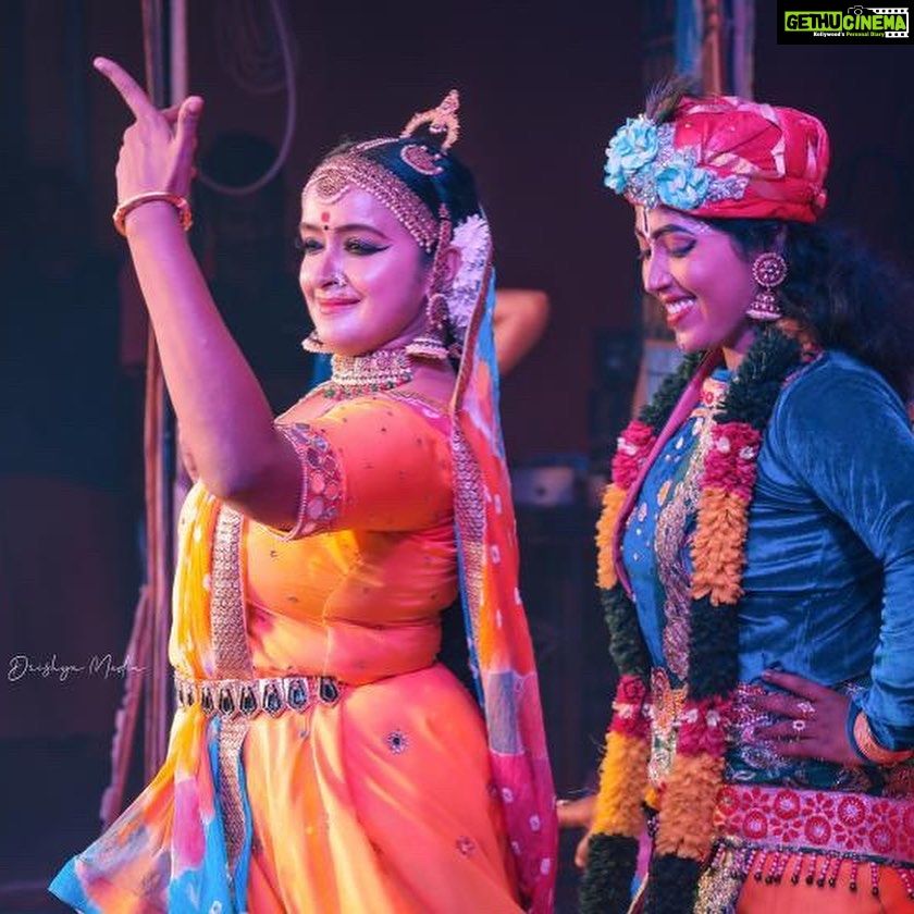 Shalu Menon Instagram - Gud mrng to alla my extended family members … am very glad and happy to share some of the snaps from my prgm which happened on 3 rd of march at @valiyakunnam sree annapoorneswari devi temple …. Thnks @d_media_chalappally_ for these wonderful pics …. #indianphotography #indianclassicaldance #indianculture #indianclassicaldancers #indianclassicaldancer #indianclassical #kerala #keralatourism #keralagram #keralagodsowncountry🌴 #keralaattraction #keralaclassicaldancer #malayalam #bharathanatyam #classicaldance #malayalamcinema #malayalamserialactress #malayalamserial #malayalamtypography #malayalamfilmindustry #mollywood #suryatv #suryatvserial #mazhavilmanorama #mazhavilserials #asianetserials #zeekeralamactress