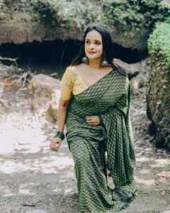 Shalu Menon Instagram - Happy thursday ……There is nothing like new hair to make you feel confident and beautiful ….. new makeover with permenent hair extention 😍 thanks to mubeera ( ira _permenent_hair ) for this 🥰…. Have a great day ❤️❤️

Mua @sheminasmakeover

Photo courtesy @pichuntweddings 

Outfit @ivybysoumiansar

#malayalam #malayalamcinema #malayalamtypography #canonphotography #kerala #keralagram #keralatourism #keralagallery #malayalamcinema #malayalamactress #malayalamserial #malayalamserialactress #malayalamserials #mazhavilmanorama #mazhavilserial #mazhavilmanoramalive #zeekeralam #zeekeralamactress #zeekeralamfc #zeekeralamhd #asianet #suryatv #suryatvserials #flowerstv #flowerstvmalayalam