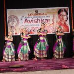 Shalu Menon Instagram - Gud mrng all ….. avishkar 2022 …. Arangettam of my thiruvalla and mallapally branch students ……. My children has took too much efforts and they have done great ……. Thanks to each and every family members of them to make this a great success…..❤️❤️ Vocal-@kottayam jemenishbhagavathar Violin-@kottayam hariharan Mridangam-@ kalamandalamsubinraj Flute-@vinodchandra Nattuvangam- @shalumenonhere Makeup-@deeputhrissurmakeupartist @sooraj_surendra2022 Costumes and ornaments-@vaiga_boutiquebyshalumenon #malayalamserialactress #MazhavilManorama #SuryaTV #malayalam #ZeeKeralam #dancers #performer #Dance #danceclass #music #classicalmusic #carnaticmusic #choreography #shalumenon #arangetram #Jayakerala #famousdancer #actresses #Nartaki #chilankapooja #musician #violinist #mridangist #vocals #reelitfeelit #reelsvideo #trending