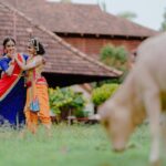 Shalu Menon Instagram - വനമാലി വാസുദേവ ജഗന്‍ മോഹന രാധാ രമണ, ശശി വദന സരസിജ നയന ജഗന്‍ മോഹന്‍ രാധാ രമണ ………എല്ലാവര്‍ക്കും ഐശ്വര്യപൂര്‍ണമായ ശ്രീകൃഷ്ണ ജയന്തി ആശംസകള്‍❤️ 🎥 @abhimanue_k_raju @abhijith_td ✂️🌈 @vaisakh_karun Costume @vasudevan.arun 💄 @sooraj_surendra2022 Asst 💄 @janeesh_vijayan_parayil #instagram #instagood #instalike #instadaily #krishna #janmashtami #sreekrishnajayanthi #radhakrishna #devotional #modelshoot #culture #keralagallery #keralaattraction #malayalamcinema #malayalamserialactress #malayalamfilmindustry #happiness #liveauthentic #outdoorshoot #photography #photooftheday
